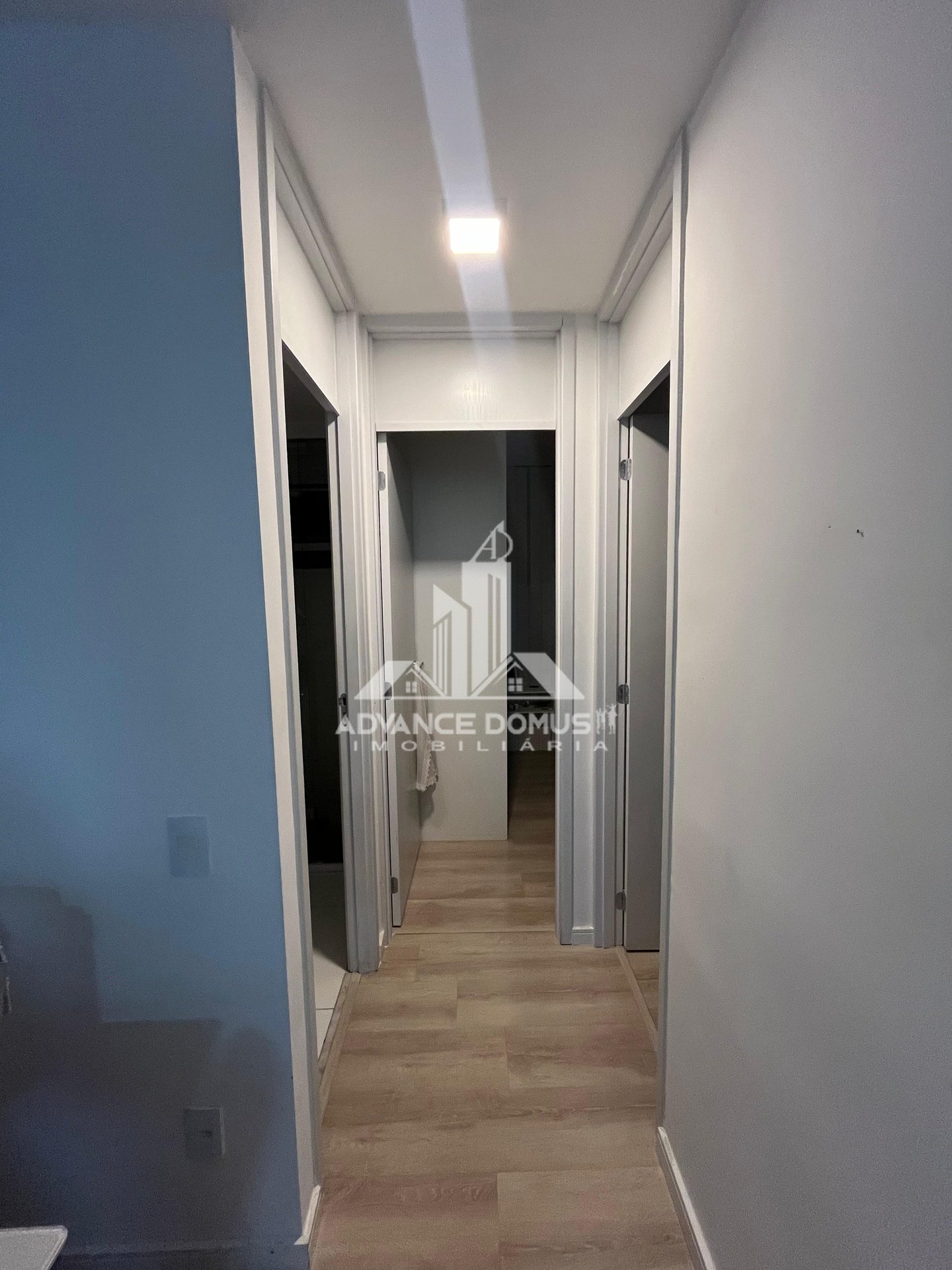 Apartamento à venda com 2 quartos, 43m² - Foto 8